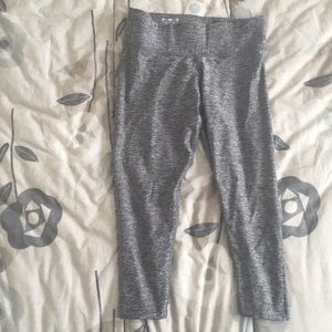 PINK ultimate capris